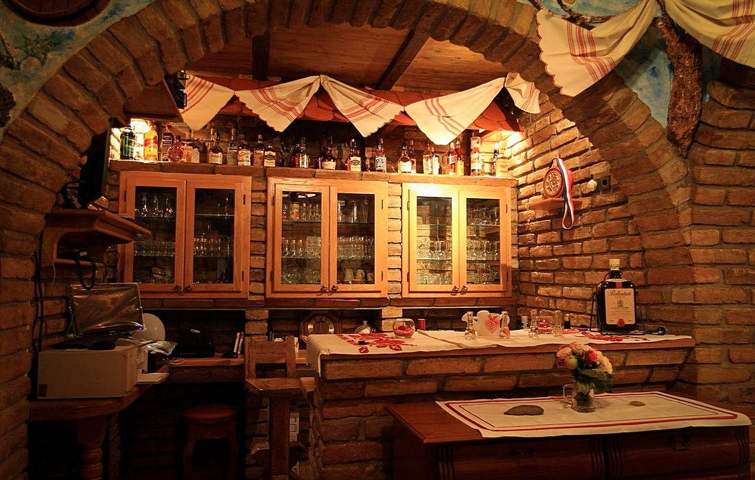 Rustical restaurant bar at Didin Konak